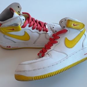 Size 6.5 Nike Air Force 1